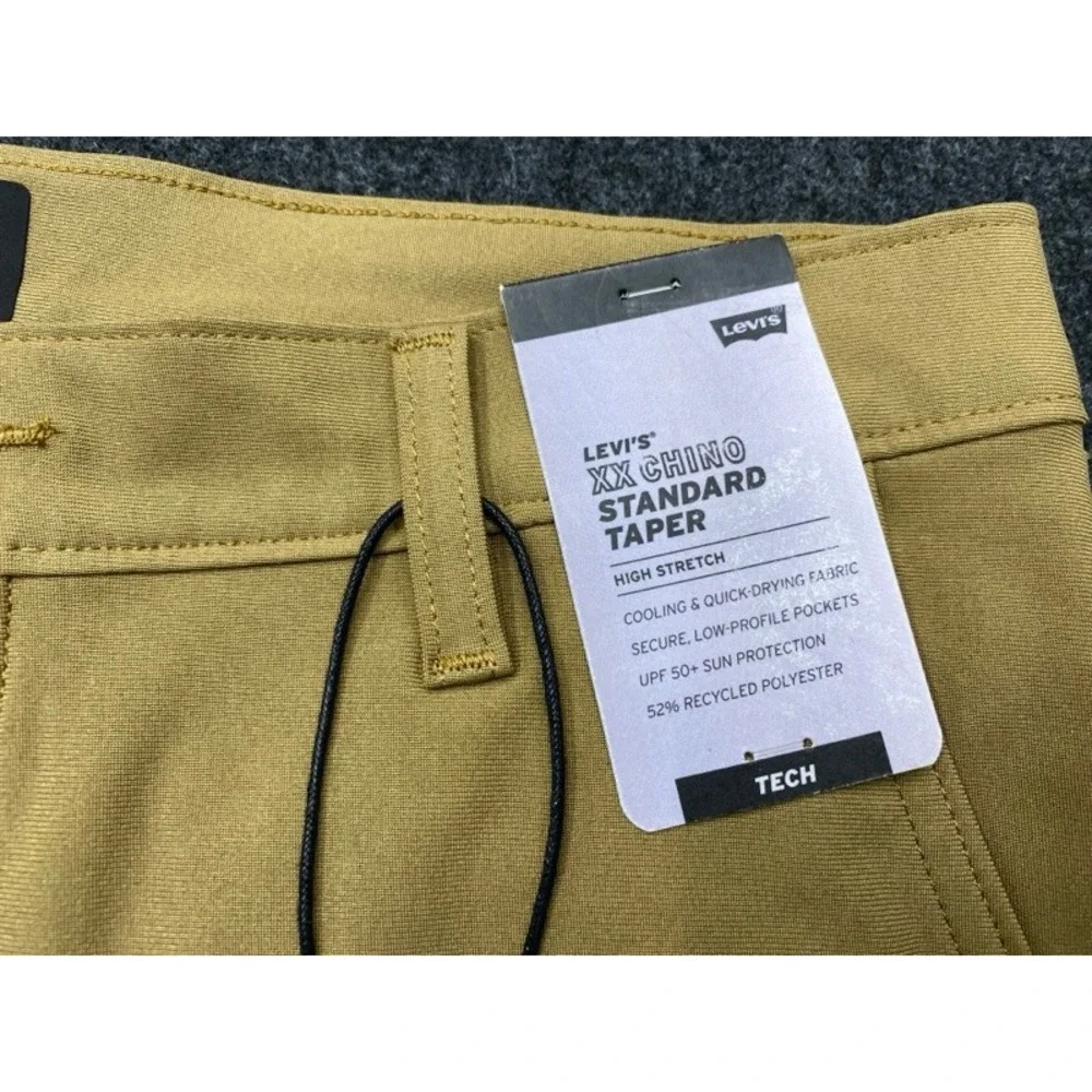 Levi's XX Chino Standard Taper Men 31x32 Tan Tech High Stretch Quick Dry Pants